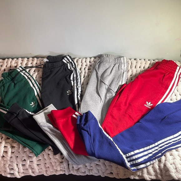 Ladies adidas sweats - Picture 2 of 4